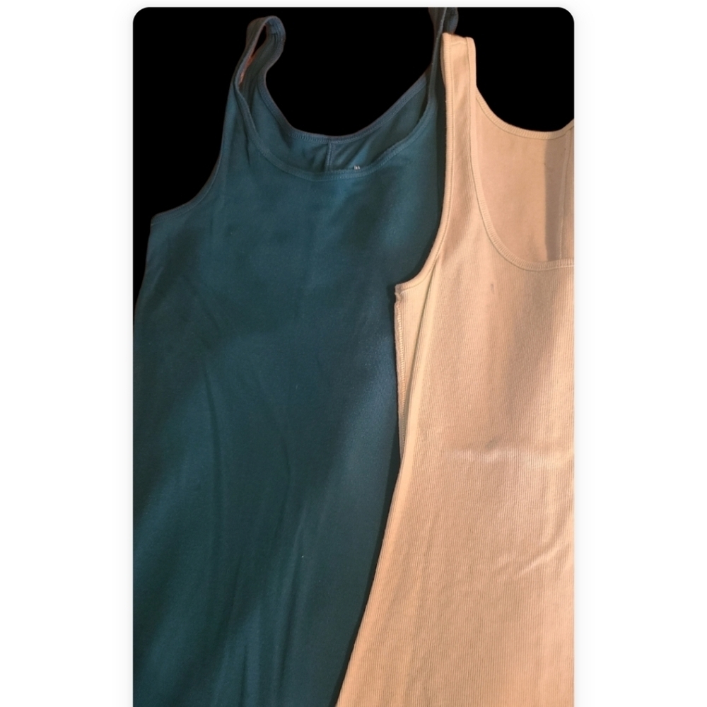 Nwot 2 tank tops xs - Picture 4 of 5